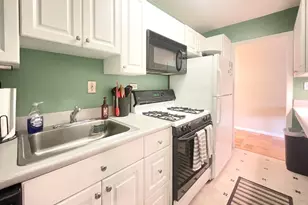 2 Hawthorne Pl, Boston, MA 02114 - Photo 9