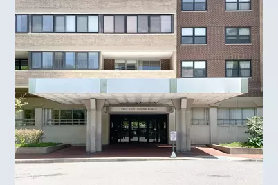 2 Hawthorne Pl #16K, Boston, MA 02114 - Photo 3