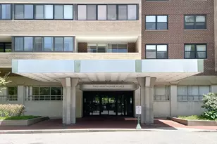 2 Hawthorne Pl, Boston, MA 02114 - Photo 3