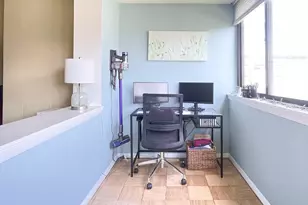2 Hawthorne Pl, Boston, MA 02114 - Photo 19