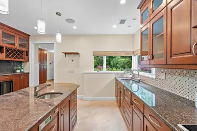 1 Knollwood Dr, Worcester, MA 01609 - Photo 5