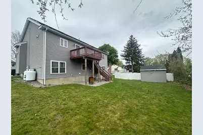34 Carpenter Ave, Worcester, MA 01605 - Photo 7
