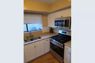 206 Greenbrook Dr #206, Stoughton, MA 02072 - Photo 3