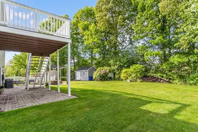 1084 Laurel St, Fall River, MA 02721 - Photo 37