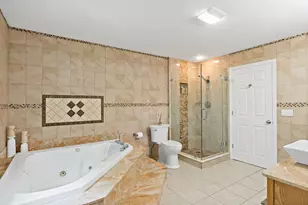 1084 Laurel St, Fall River, MA 02721 - Photo 11
