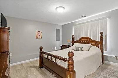 1084 Laurel St, Fall River, MA 02721 - Photo 21