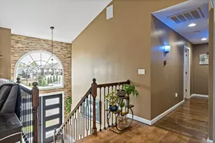 1084 Laurel St, Fall River, MA 02721 - Photo 27