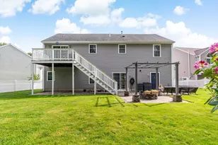 1084 Laurel St, Fall River, MA 02721 - Photo 5