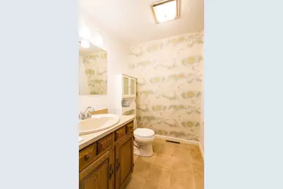 21-22 Beach Drive, West Brookfield, MA 01585 - Photo 19