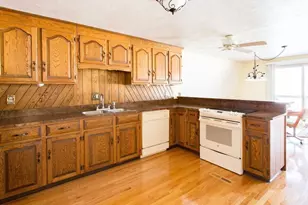 21-22 Beach Dr, West Brookfield, MA 01585 - Photo 3