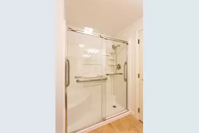 21-22 Beach Drive, West Brookfield, MA 01585 - Photo 19