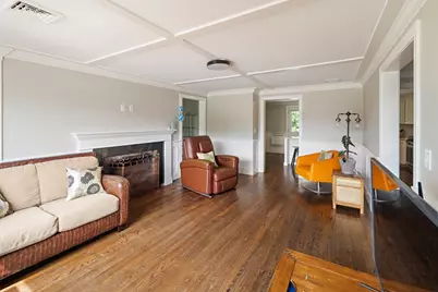 204 Dedham St, Newton, MA 02461 - Photo 9
