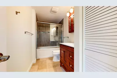 102 Gainsborough St #204E, Boston, MA 02115 - Photo 7