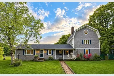 98 Ebony St, Fairhaven, MA 02719 - Photo 1
