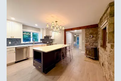 98 Ebony St, Fairhaven, MA 02719 - Photo 9