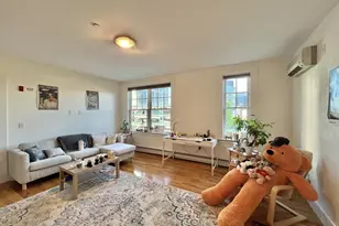 432 Norfolk St, Somerville, MA 02143 - Photo 3