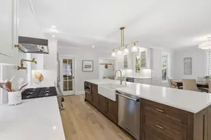 71 Purchase St, Newburyport, MA 01950 - Photo 11