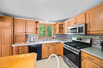 156 Third St, Stoughton, MA 02072 - Photo 7