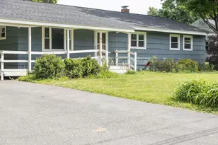 49 Harlow Dr, Amherst, MA 01002 - Photo 3