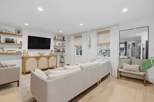31 Olive St, Newburyport, MA 01950 - Photo 5