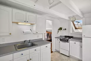 127 Bradford St, Provincetown, MA 02657 - Photo 15