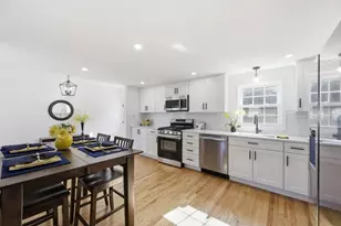 97 Maebeth St, Springfield, MA 01119 - Photo 13