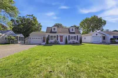 97 Maebeth St, Springfield, MA 01119 - Photo 1