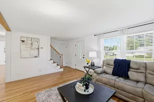 97 Maebeth St, Springfield, MA 01119 - Photo 15