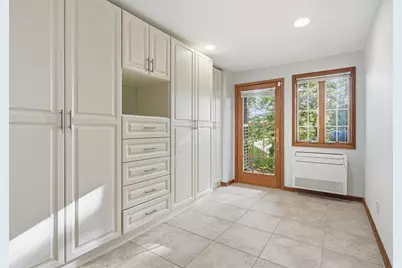 184 Rawson Rd #184, Brookline, MA 02445 - Photo 15