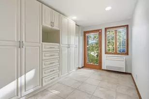 184 Rawson Rd, Brookline, MA 02445 - Photo 15