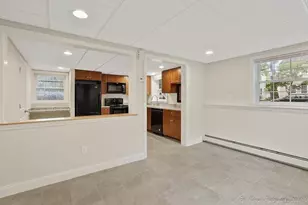 39 Warren St, Newburyport, MA 01950 - Photo 11