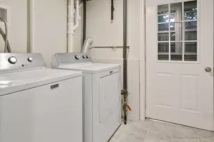 39 Warren St, Newburyport, MA 01950 - Photo 17