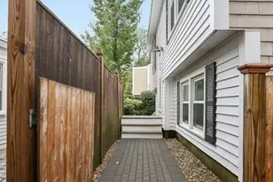 39 Warren St, Newburyport, MA 01950 - Photo 23