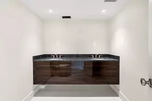 330 Beacon St, Boston, MA 02116 - Photo 7