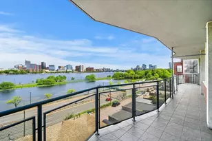 330 Beacon St, Boston, MA 02116 - Photo 3