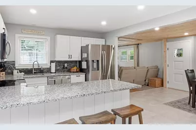 57 Plain St, Upton, MA 01568 - Photo 9