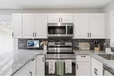 57 Plain St, Upton, MA 01568 - Photo 13