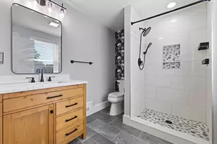42 School St, Salem, MA 01970 - Photo 17
