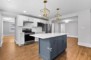 42 School St, Salem, MA 01970 - Photo 5