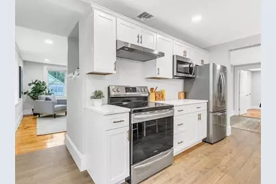 42 School St #2, Salem, MA 01970 - Photo 9