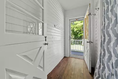 19 Broadway, Lynn, MA 01904 - Photo 15