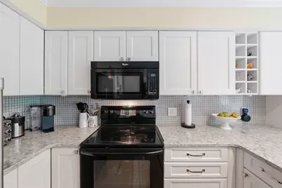 63 Brookdale Cir #63, Shrewsbury, MA 01545 - Photo 13