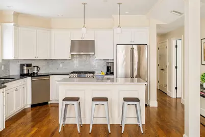 114 Davis Avenue #2, Brookline, MA 02445 - Photo 5