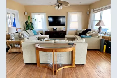 93 Beach Ave Winter Rental #9/15-5/15, Hull, MA 02045 - Photo 5