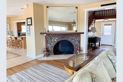 93 Beach Ave Winter Rental #9/15-5/15, Hull, MA 02045 - Photo 7