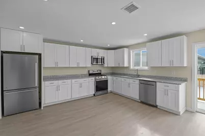 25 Lebanon St #D, Fall River, MA 02723 - Photo 7