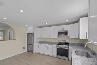 25 Lebanon St #D, Fall River, MA 02723 - Photo 9