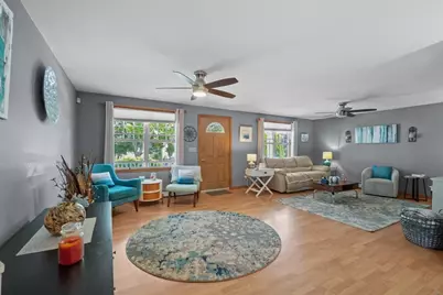 58 Sylvia St, New Bedford, MA 02745 - Photo 9