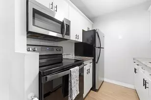 61 Wright St, Stoneham, MA 02180 - Photo 5