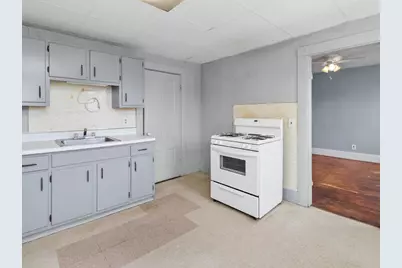102-104 Harvard Street, Waltham, MA 02453 - Photo 5